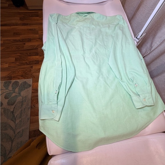 Tommy Hilfiger Men's Sage Green Casual Shirt - Picture 6 of 7